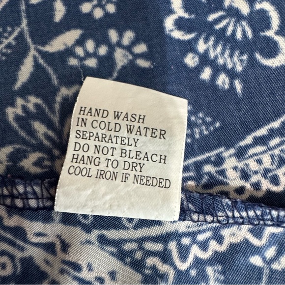 Roommates Blue & White Paisley Flounce  Sleeve Blouse - Picture 7 of 7